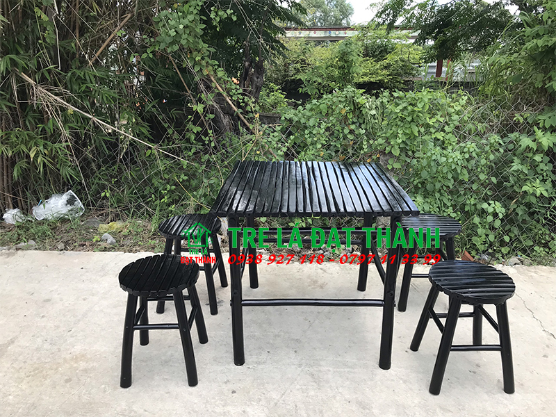 Bàn Ghế Tre Mặt Bào Ghế Tròn - BGT28